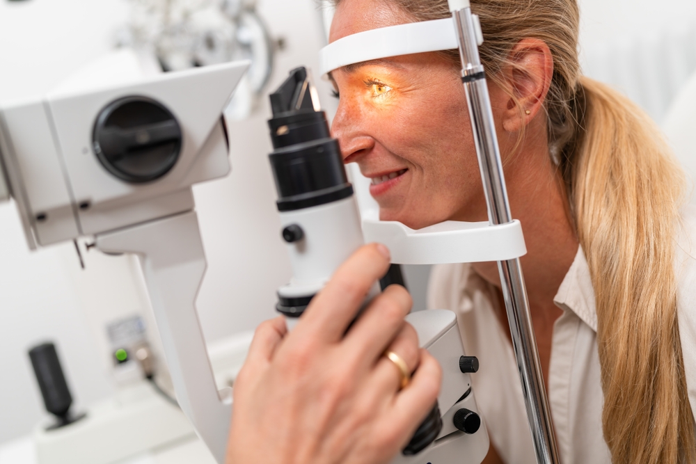 Female,Patient,Undergoing,An,Eye,Examination,With,A,Focus,On