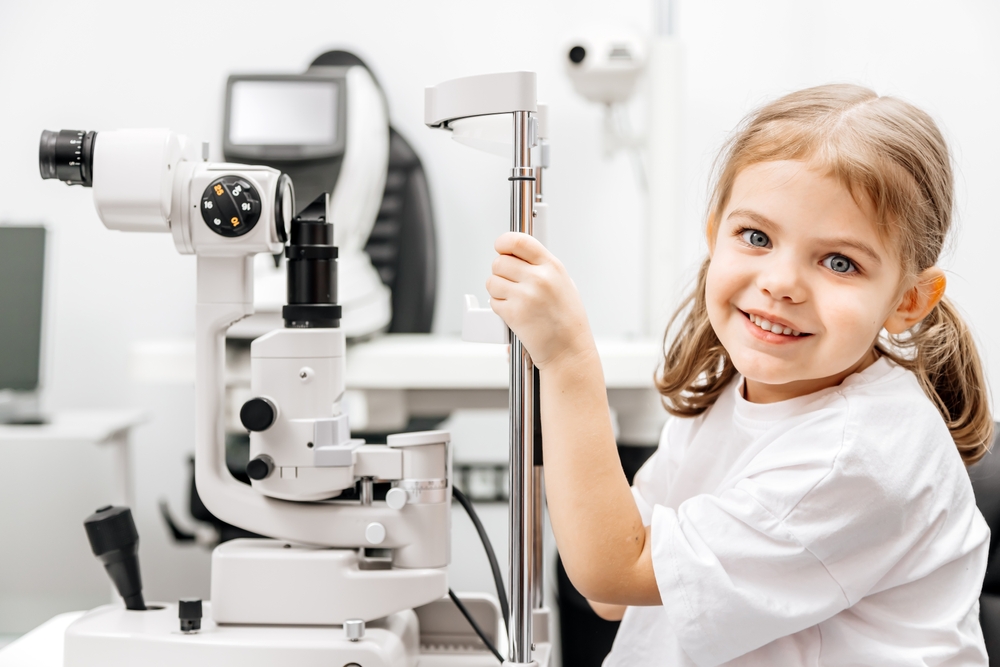 Close-up,Of,A,Little,Girl,With,Deep,Eyes,Undergoing,Vision